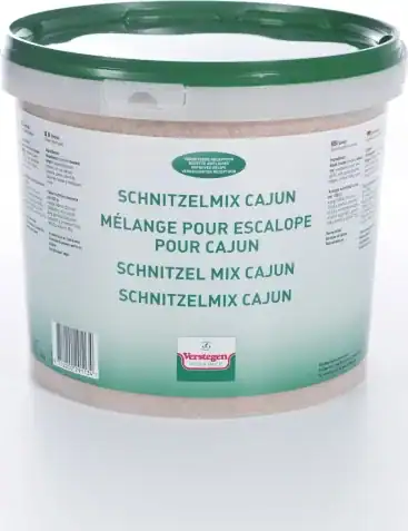 Verstegen Schnitzelmix Cajun, a paprika and chilli crumb coating, in a 3kg pail with a green lid